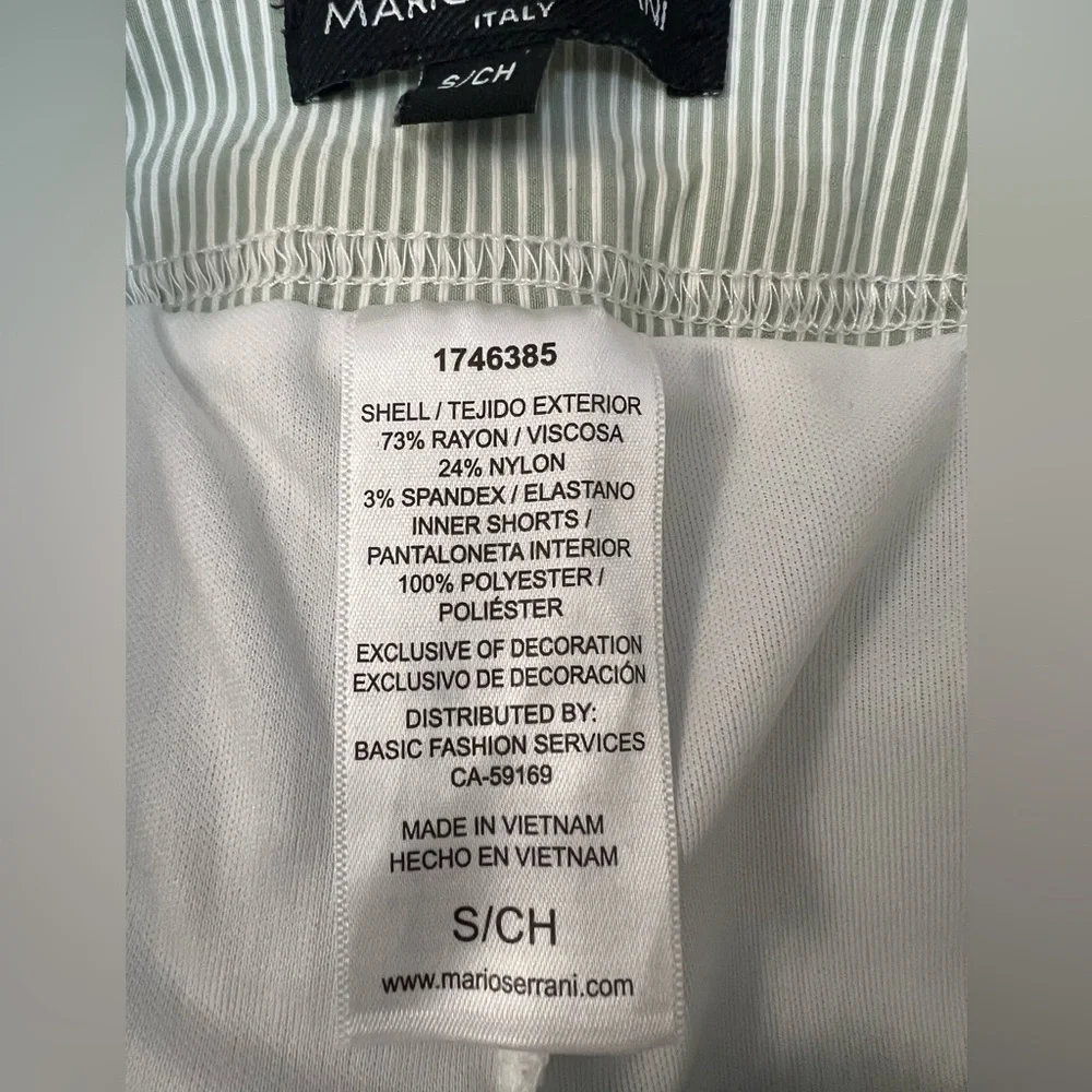 Mario Serrani Pinstripe green and white Mini Skirt Sz small EUC